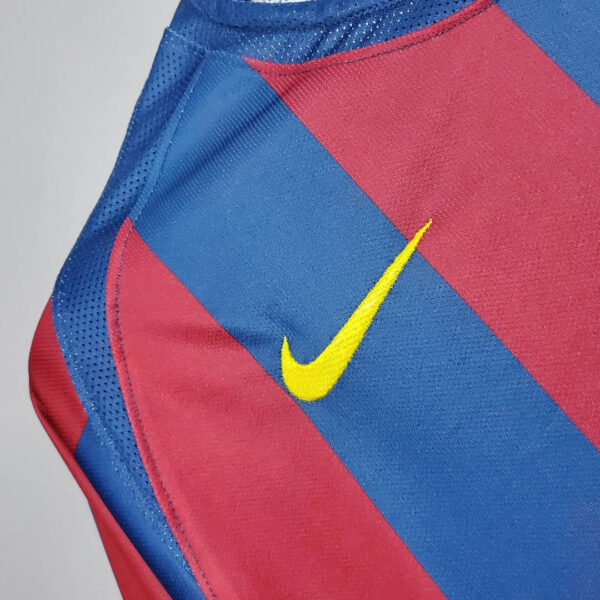 Barcelona 2005/2006 Retro Home Football Jersey UEFA Champions League 1:1 Thai Quality - Image 4