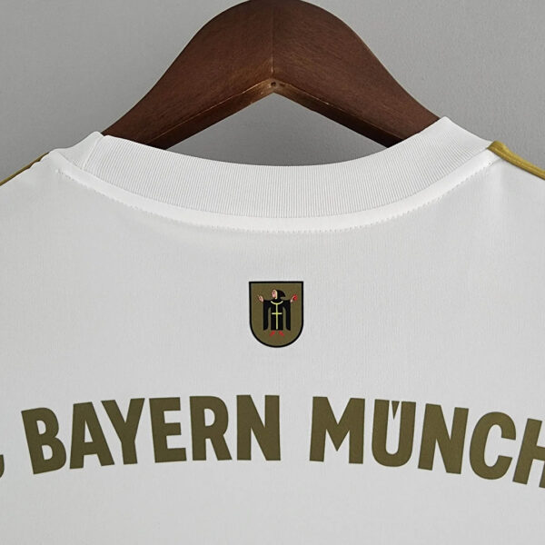 Bayern Munich 2022/2023 Away Football Jersey 1:1 Thai Quality - Image 2