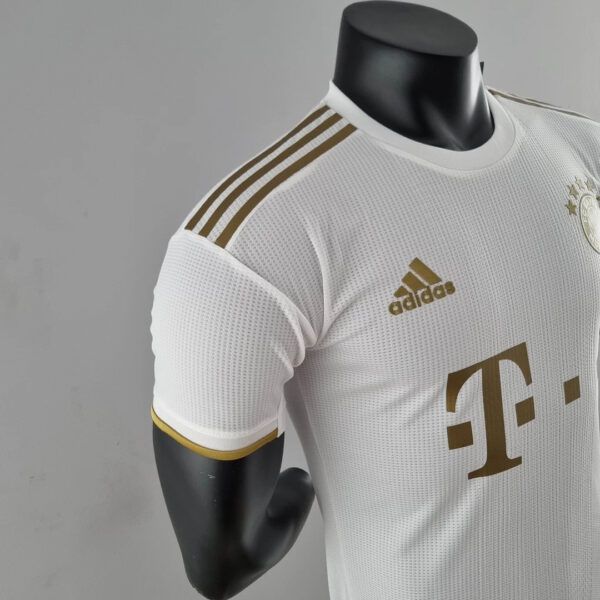 Bayern Munich 2022/2023 Player Version Away Football Jersey 1:1 Thai Quality - Image 2