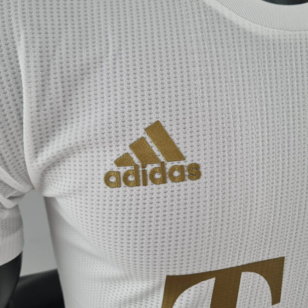 Bayern Munich 2022/2023 Player Version Away Football Jersey 1:1 Thai Quality - Image 4