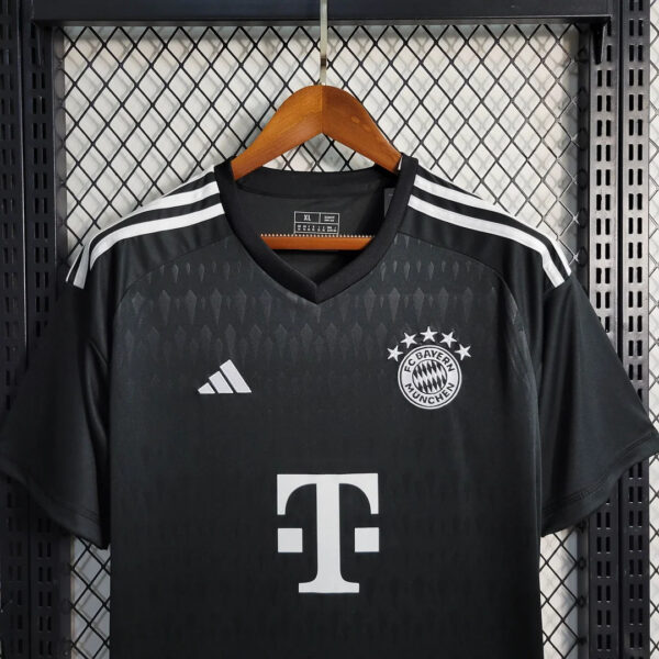 Bayern Munich 2023/2024 Goalkeeper Black Football Jersey 1:1 Thai Quality - Image 4