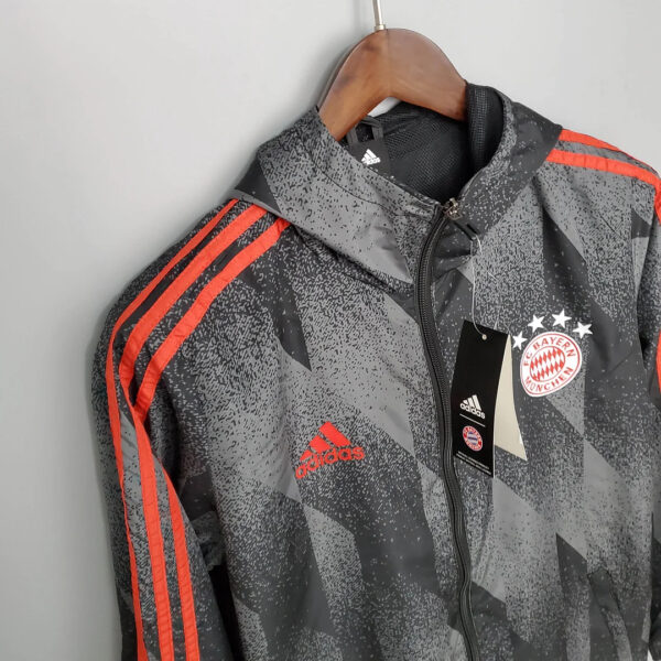 Bayern Munich 2021/2022 Windbreaker Football Jersey Black Pattern 1:1 Thai Quality - Image 3